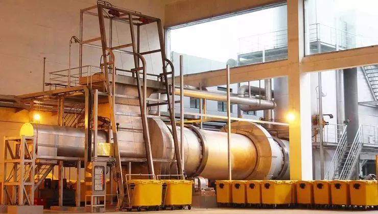 通過燃燒（焚燒）方式處理固體廢物的兩個優(yōu)點(diǎn)和缺點(diǎn)是什么？